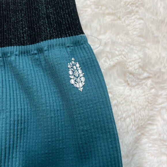 NWT FP Movement Ribbed Boxer Shorts Teal Hydro – Women’s M-L - Picture 4 of 9